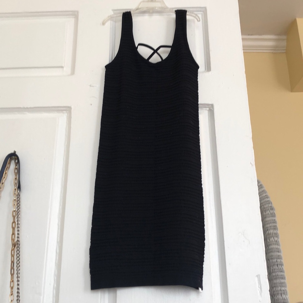 BLACK BODYCON DRESS